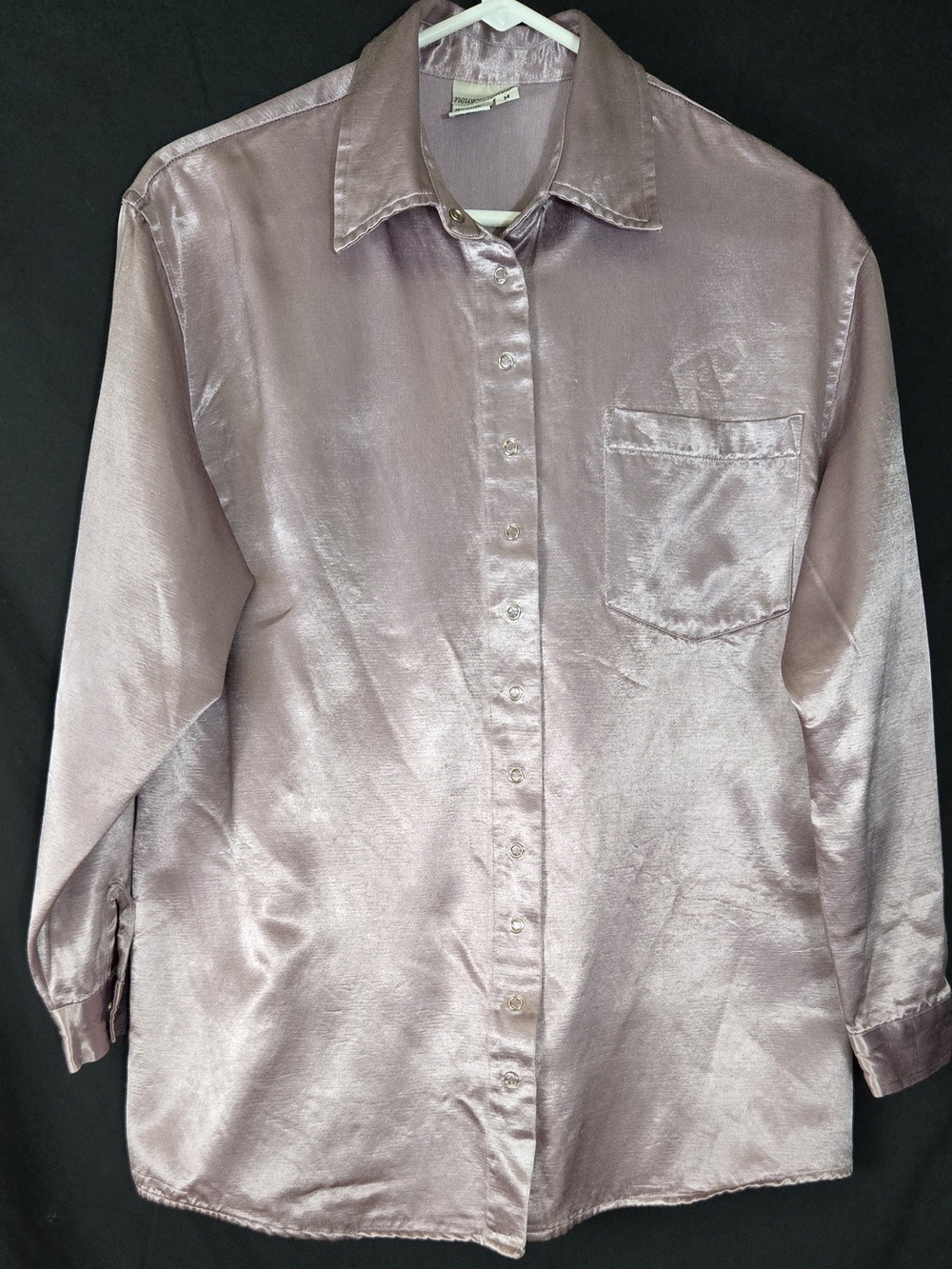 Vintage Newport Woman's Satin Snap-Down Shirt in Light Lavender #625